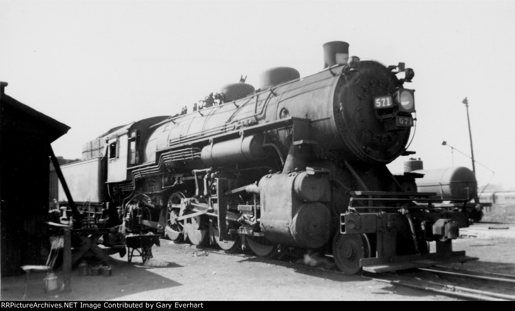 MILW 2-8-2 #571